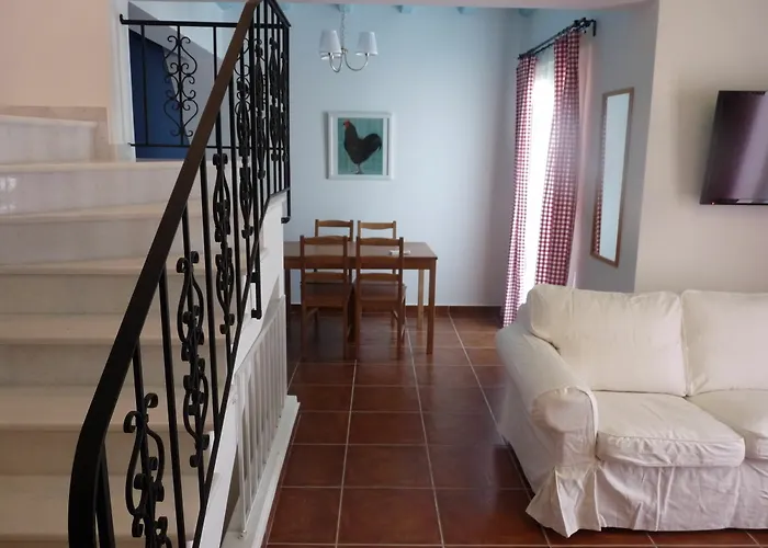 Country Aparthotel 4*